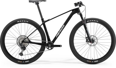 big_nine_xt_whtblk_my2021
